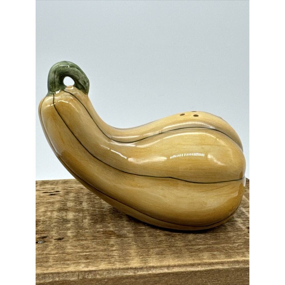 Vintage Gourd Pumpkin Salt & Pepper Shakers Thanksgiving Fall Table Decor Spice - Picture 4 of 15